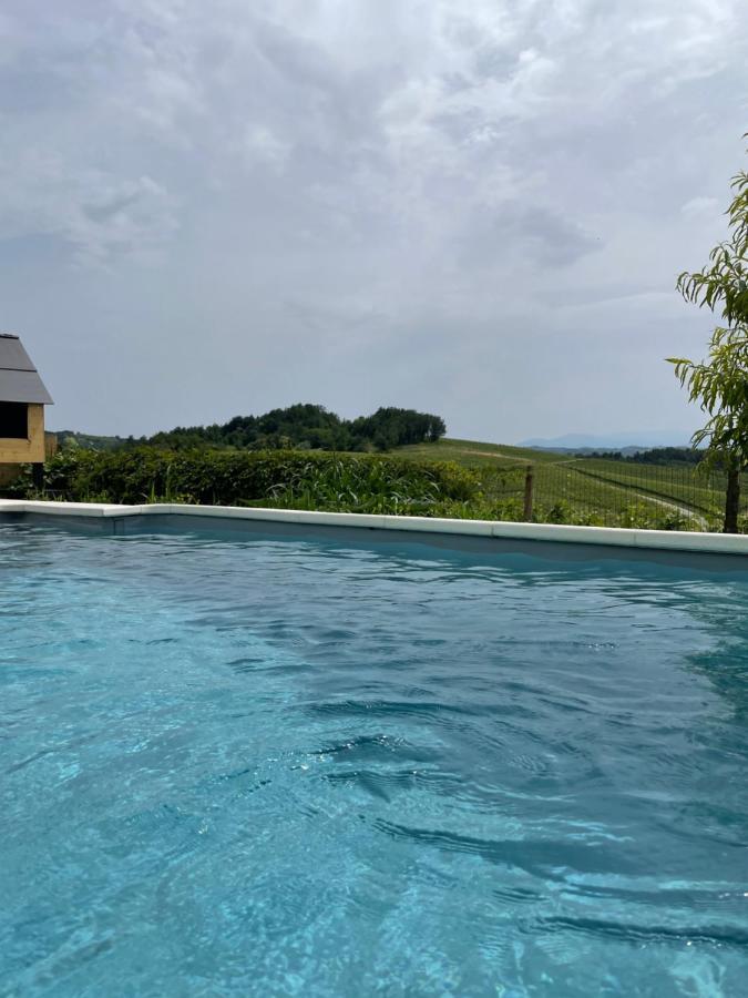 Agriturismo La Ca Veja Monforte dʼAlba Exterior foto