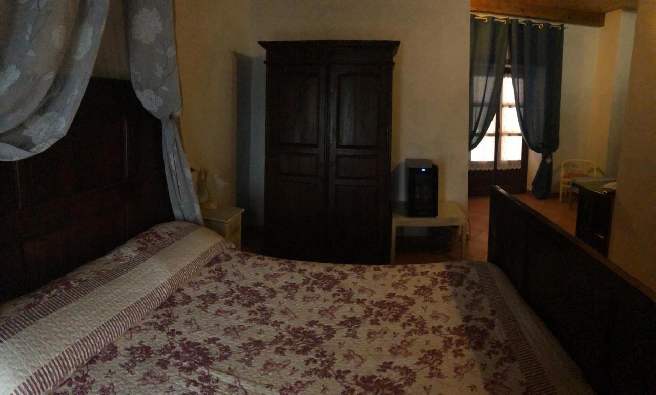 Agriturismo La Ca Veja Monforte dʼAlba Exterior foto